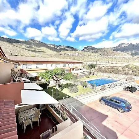 شقة Casa Adosada Con Vistas Al Mar